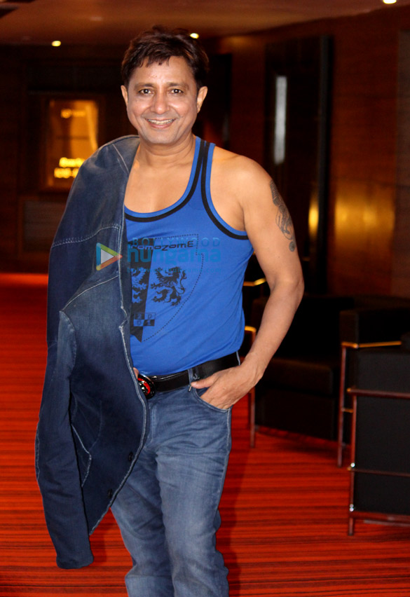 sukhwinder singh performs at the under 19 football tournament at the india gate 6