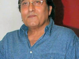 Watch Rare Footage Of Vinod Khanna Forcing Imran Khan To Dance