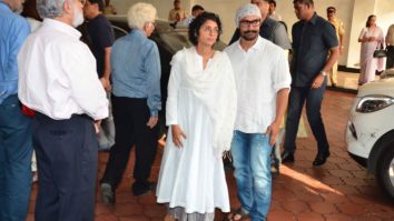 Aamir Khan At Vinod Khanna’s Prayer Meet