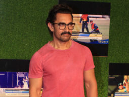 Aamir Khan REACTS On Dangal, Baahubali 2 Comparison