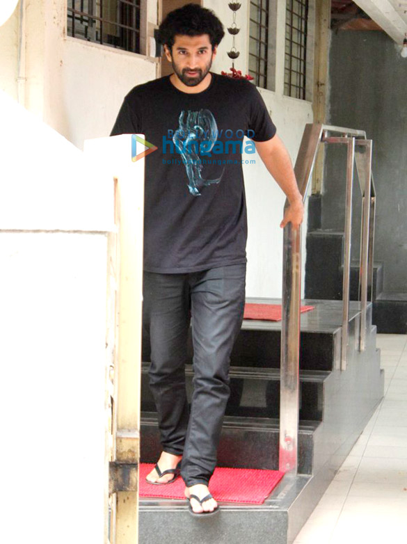 aditya roy kapur snapped post meeting at matrix office 1