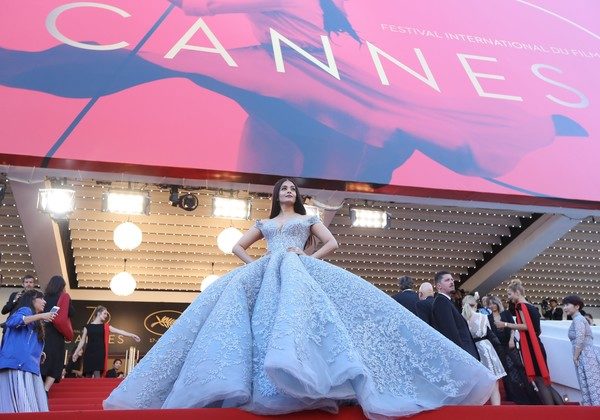Aishwarya Rai Bachchan looks like-2