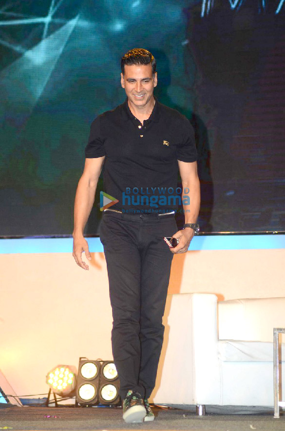 akshay kumar graces the transform maharashtra initiative launch by devendra fadnavis 4