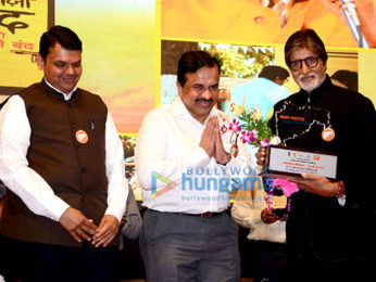 Amitabh Bachchan graces the launch of the 'Darwaza Bandh' campaign