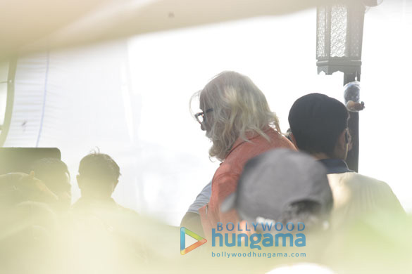 amitabh bachchan snapped on the sets of 102 not out in bandra 3