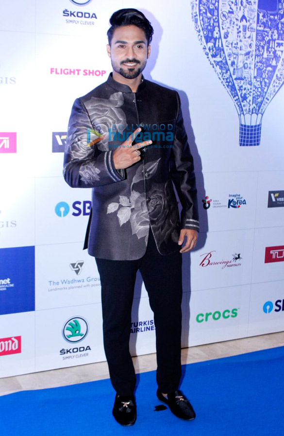 arjun kapoor pooja hegde and many more at lonely planet awards 11
