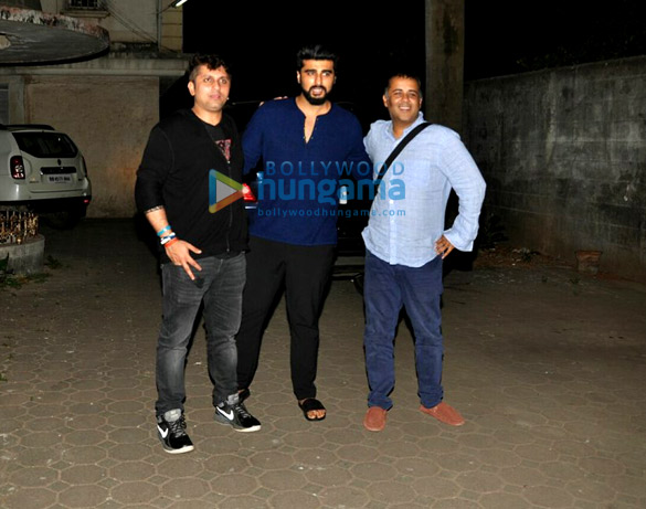arjun kapoor and aditya roy kapoor snapped at mohit suris house 4
