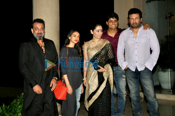 bhoomi movie wrap up bash with sanjay dutt 1