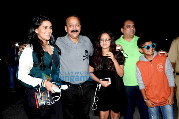 celebs attend justin biebers concert in mumbai 35