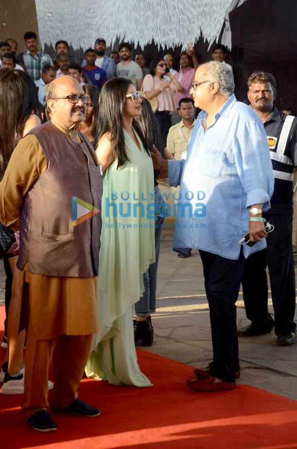 celebs attend justin biebers concert in mumbai 5