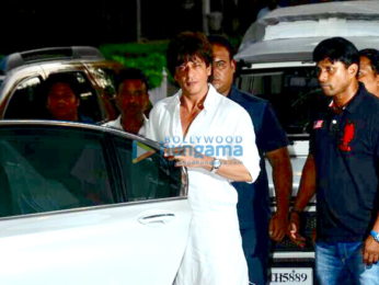 Celebs attend the prayer meet in memory of the late actor Vinod Khanna