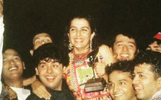 Check out: Farah Khan takes a trip down memory lane with her first award win