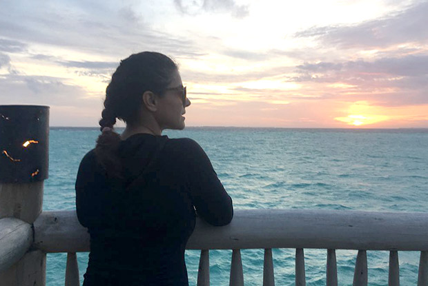 Check out Kajol and daughter Nysa get ready for beach vacation donning swimsuits in Maldives-3