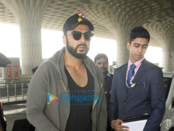 Deepika Padukone, Ayushmann Khurana, Parineeti Chopra, Shraddha Kapoor and Arjun Kapoor snapped at the airport