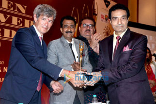 Dheeraj Kumar, Mukesh Rishi and others grace the All India Achievers Awards