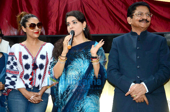 gauri khan and shaina nc grace the maharashtra day celebrations 3