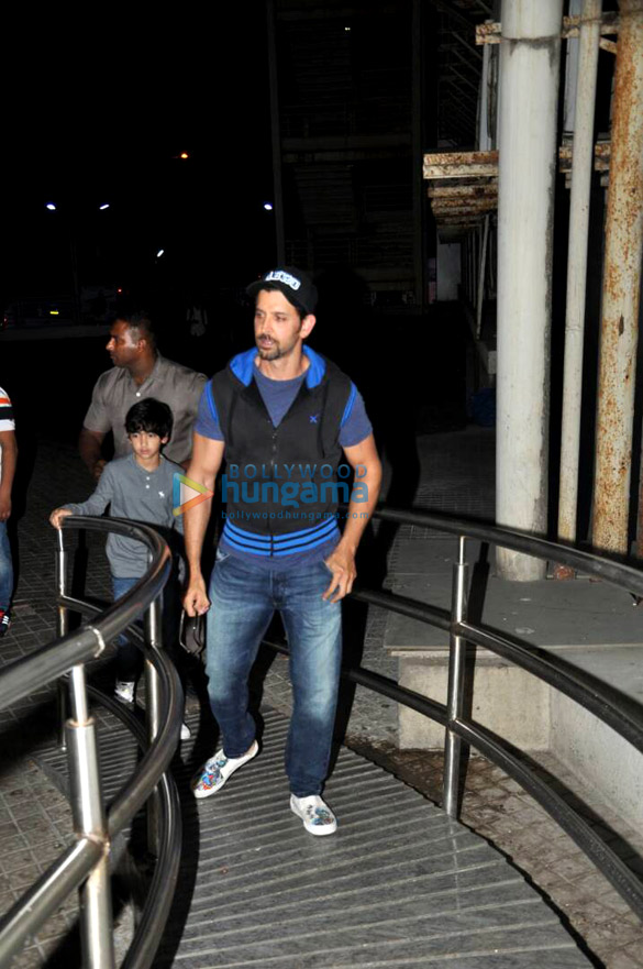 hrithik and sussane snapped at pvr juhu 1