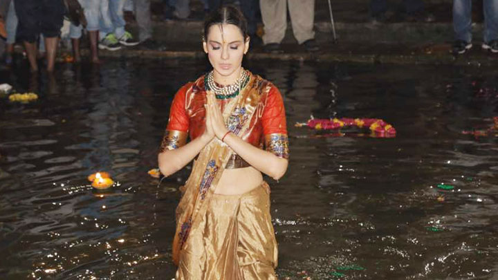 Kangna Ranaut Takes A Dip In Holy Water Of Ganga