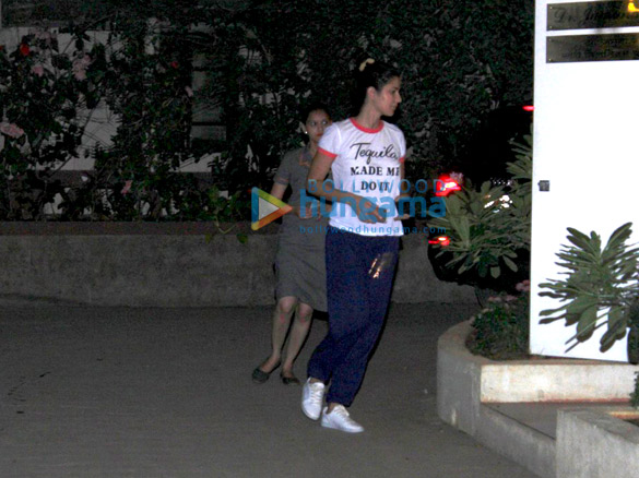 Katrina Kaif snapped visiting her doctor’s clinic Katrina Kaif snapped visiting her doctor’s clinic
