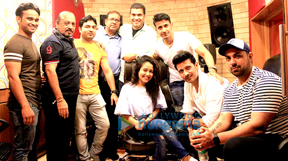 Neha Kakkar and Deep Mani record the song ‘Talli Talli’ for the film ‘Veerey Ki Wedding’ Neha Kakkar and Deep Mani record the song ‘Talli Talli’ for the film ‘Veerey Ki Wedding’