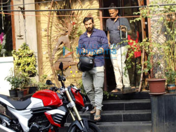 Ranveer Singh, John Abraham and other celebrities snapped in Bandra