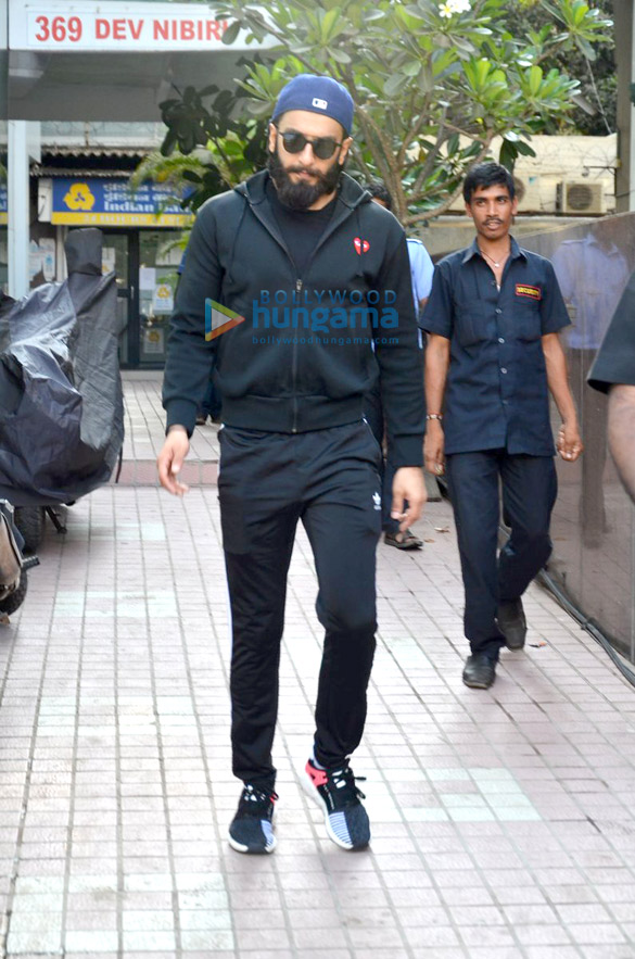 ranveer singh snapped at akro gym 2