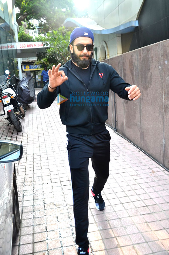 ranveer singh snapped at akro gym 3