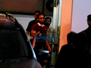Ranveer Singh snapped at Vidhu Vinod Chopra's house