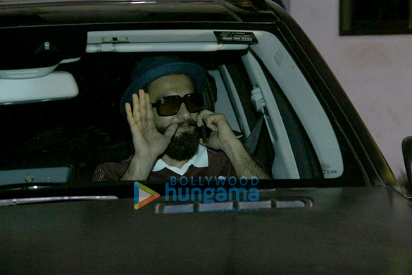 ranveer singh snapped at vidhu vinod chopras house 6