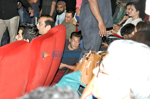 salman khan and sohail khan at the trailer launch of tubelight 1 2