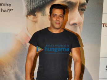 Salman Khan and Sohail Khan at the trailer launch of Tubelight