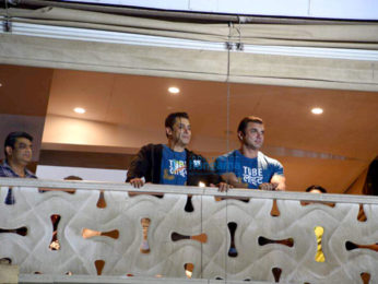 Salman Khan and Sohail Khan wave to their fans at the trailer launch of 'Tubelight'