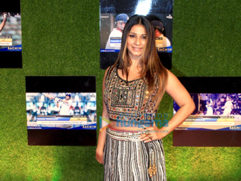 Shah Rukh Khan, Aamir Khan, Bachchans, Ambanis and others grace the premiere of 'Sachin – A Billion Dreams'