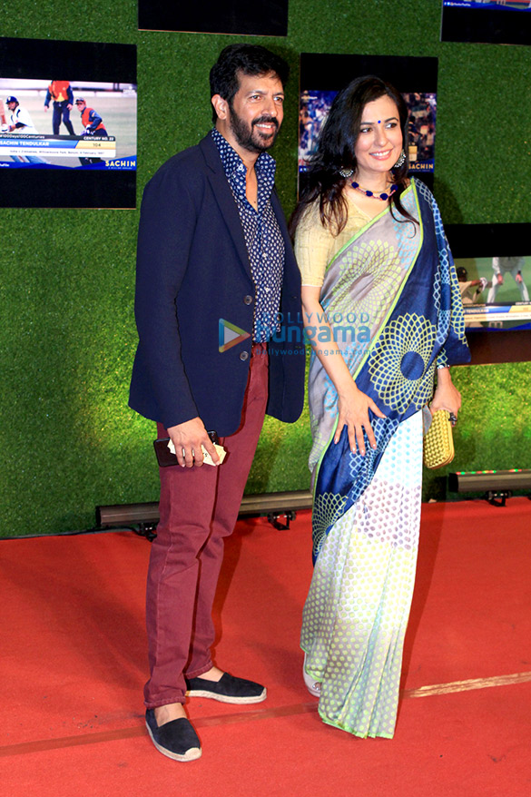 shah rukh khan aamir khan bachchans ambanis and others grace the premiere of sachin a billion dreams 7