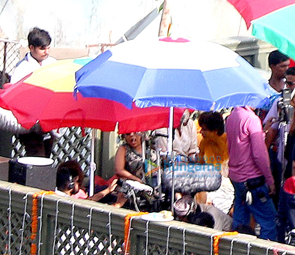 Shah Rukh Khan shoots a haldi ceremony sequence for Aanand L Rai’s film in Mumbai Shah Rukh Khan shoots a haldi ceremony sequence for Aanand L Rai’s film in Mumbai