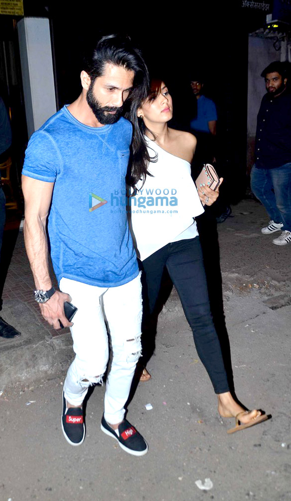 shahid and mira snapped post dinner at bastian 3