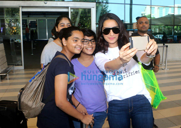 shraddha and arjun snapped at airport 3