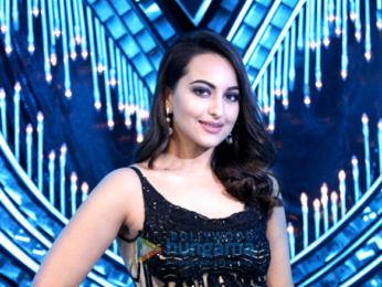 Sonakshi Sinha and Baba Ramdev on the sets of Nach Baliye 8