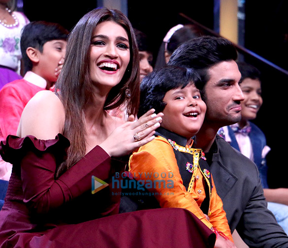 sushant singh rajput and kriti sanon promote their film raabta on sa re ga ma pa lil champs 6