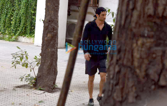 sushant singh rajput and kriti sanon snapped post their meeting at maddocks office 1