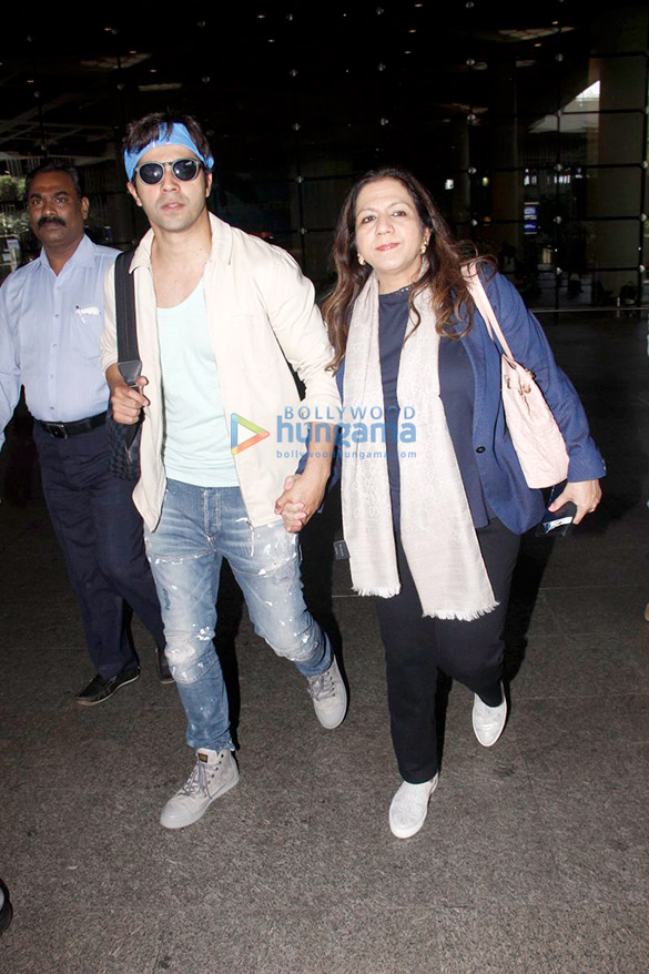 varun dhawan sonakshi sinha and others snapped at the airport 1