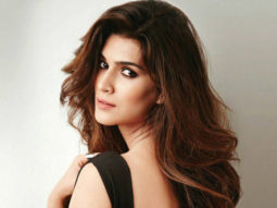 WOW! Kriti Sanon indulges in chocolate making
