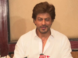 Shah Rukh Khan’s FUNNY Reply On His Autobiography