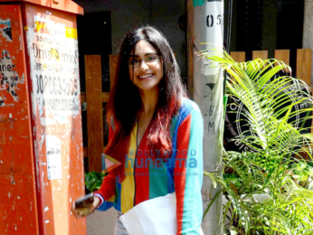 Adah Sharma snapped at Out Of The Blue in Bandra