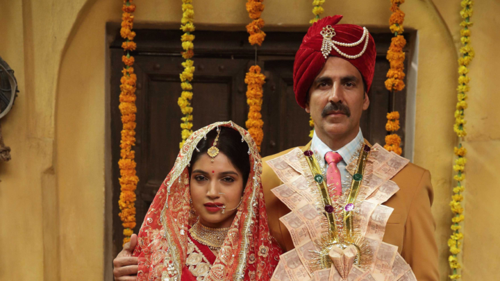 Akshay Kumar and Bhumi Pednekar’s HILARIOUS teaser for Toilet – Ek Prem Katha