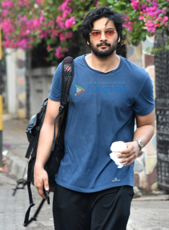 ali fazal snapped while house hunting in bandra 1