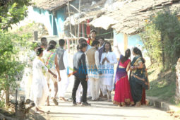 Movie Stills Of The Movie Duniya Khatam Ho Rahi Hai