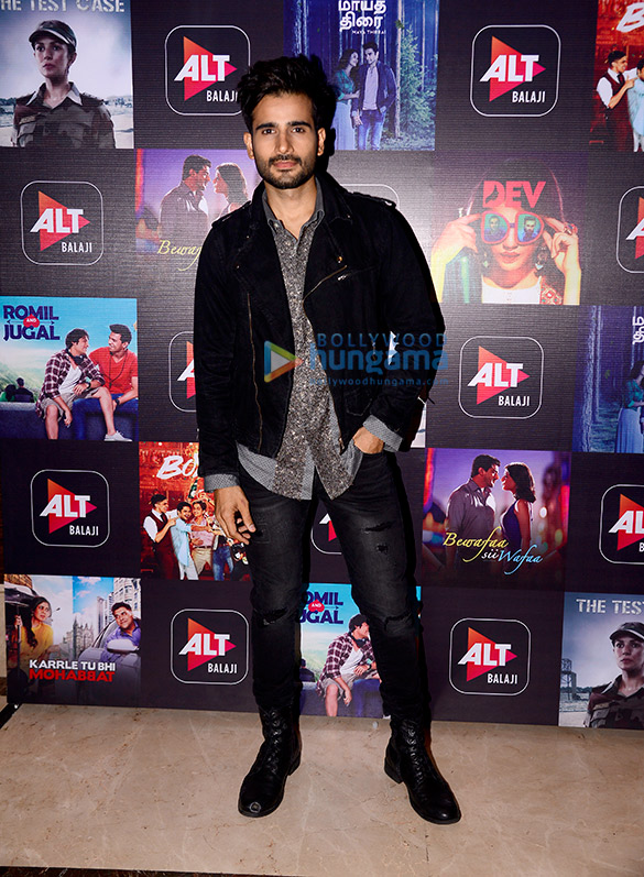 ekta and other celebs at the success bash of altbalaji 9
