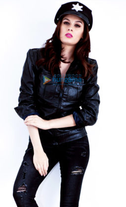 Celebrity Photo Of Evelyn Sharma