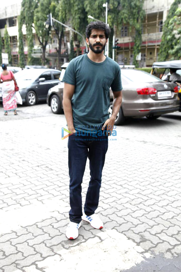 harshvardhan kapoor athiya shetty and others snapped post lunch at bastian 3